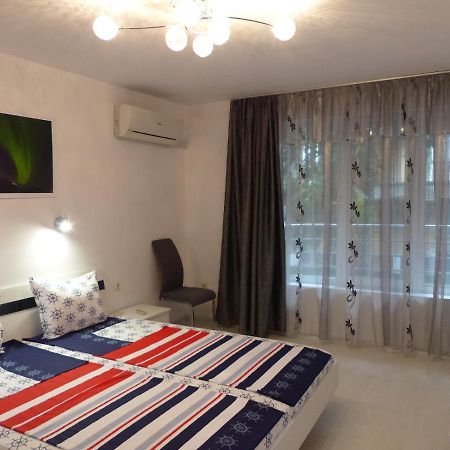 Apartament Holiday Burgas Luaran gambar